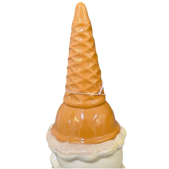 🍦☠️NEW Summer Lies Here Vanilla Ice Cream Skull Summerween Figurine🍦☠️ - Picture 6 of 6